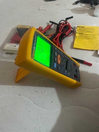 fluke-1507-testeur-disolement-professionnel-big-0