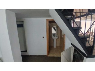 Local commercial à louer à Hay Hassani 193m²