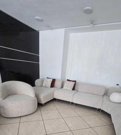 salon-importe-neuf-big-0