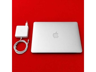 MacBook pro i5 Ram 8 disc SSD batterie 5h