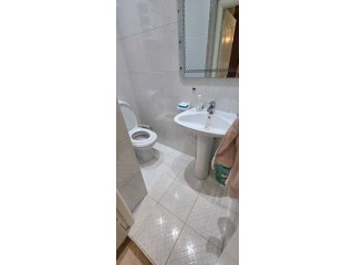 À louer, bel appartement meublé près d’al-amirat