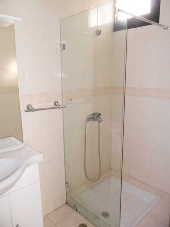 villa-darchitecture-moderne-neuve-a-souissi-big-0