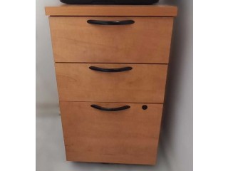 Bureau avec caisson