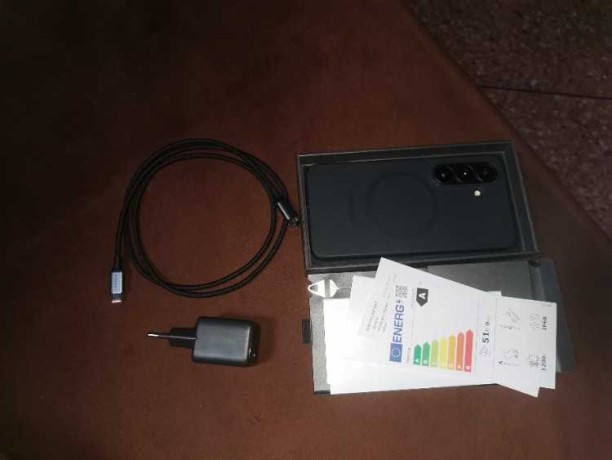 samsung-galaxy-s26-normal-etat-neuf-big-0