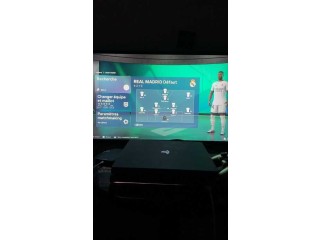 Ps4 pro 1To 2 manette ba9i n9i🔥