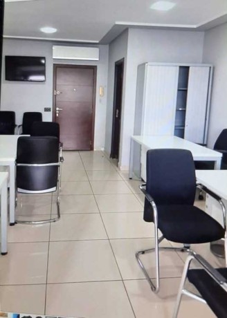 bureau-equipe-quartier-bourgogne-bd-zerktouni-big-0