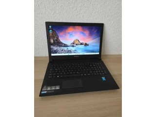 Lenovo i7 Ram 8 disc 512 SSD écran 15